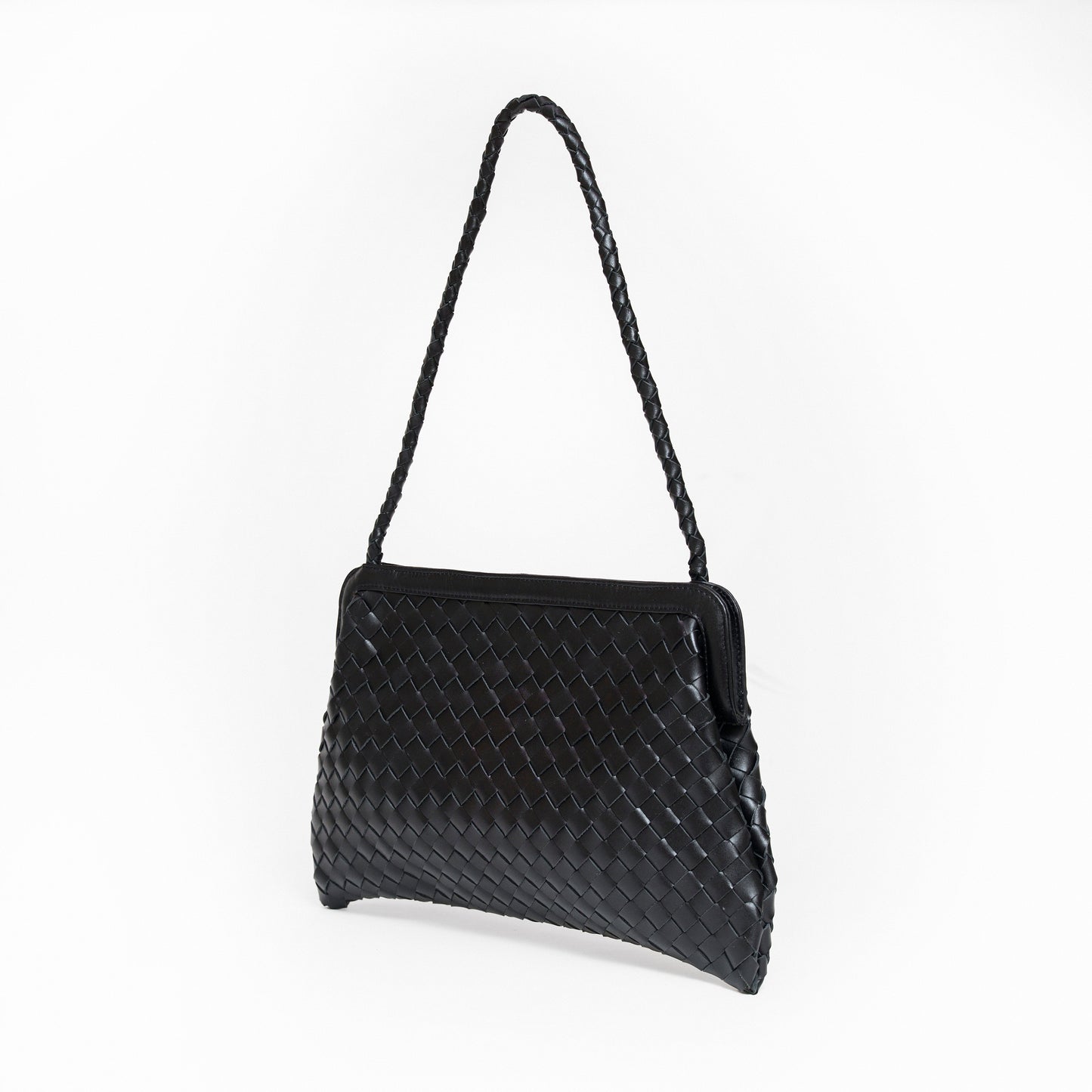 BUSTINA BLACK