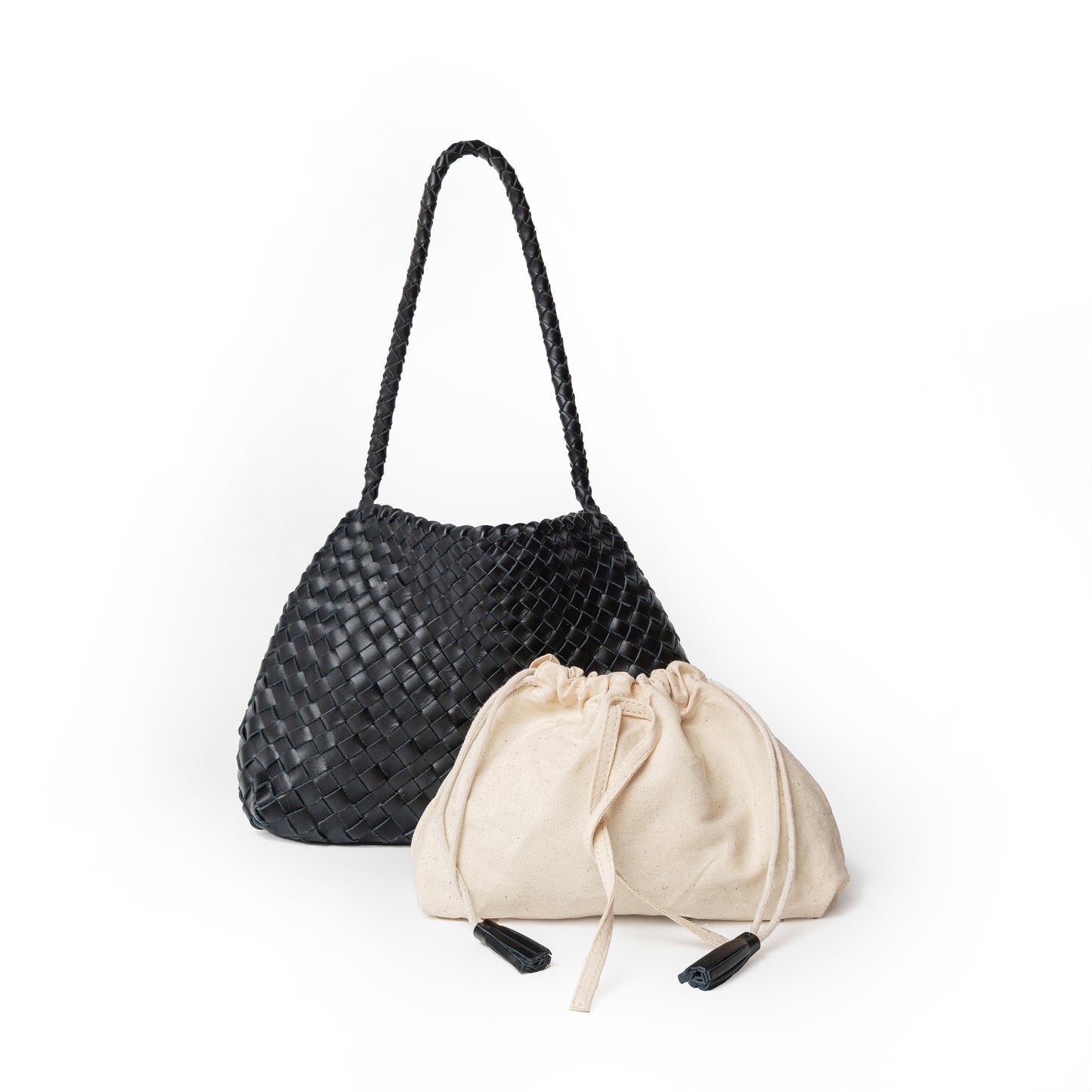 NOVARA BLACK