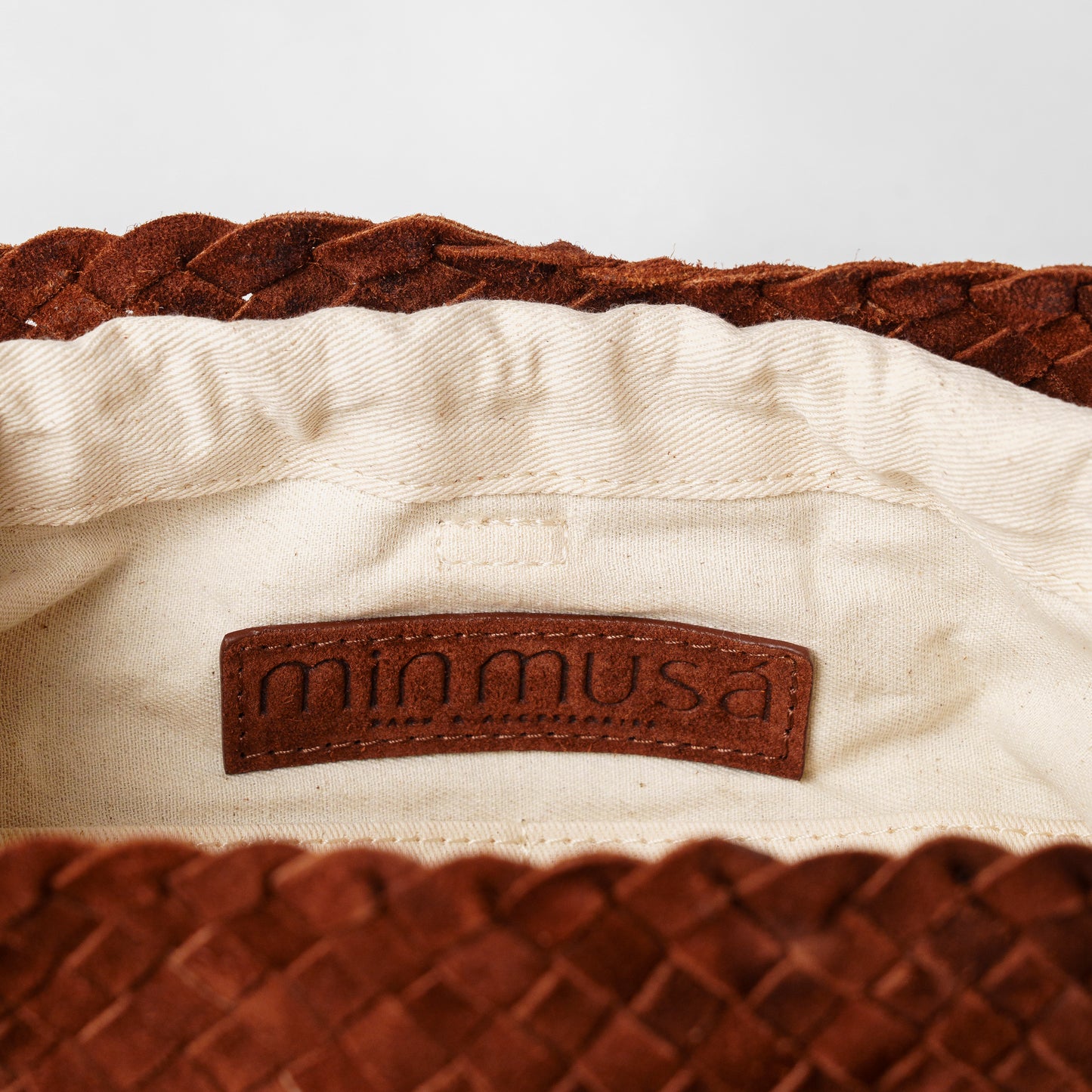 NOVARA SUEDE