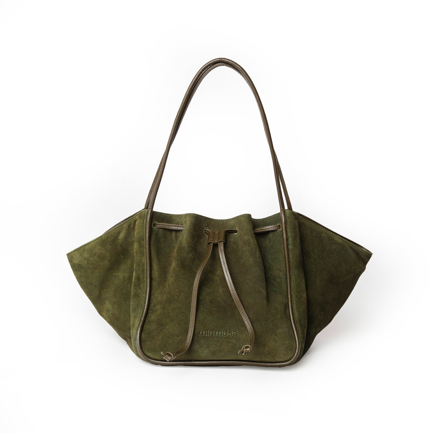 AMI SUEDE